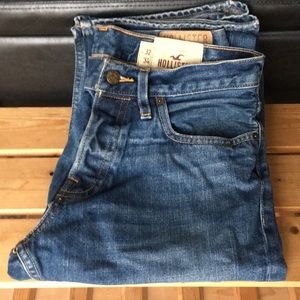 Hollister Relaxed Fit Jeans 32/34